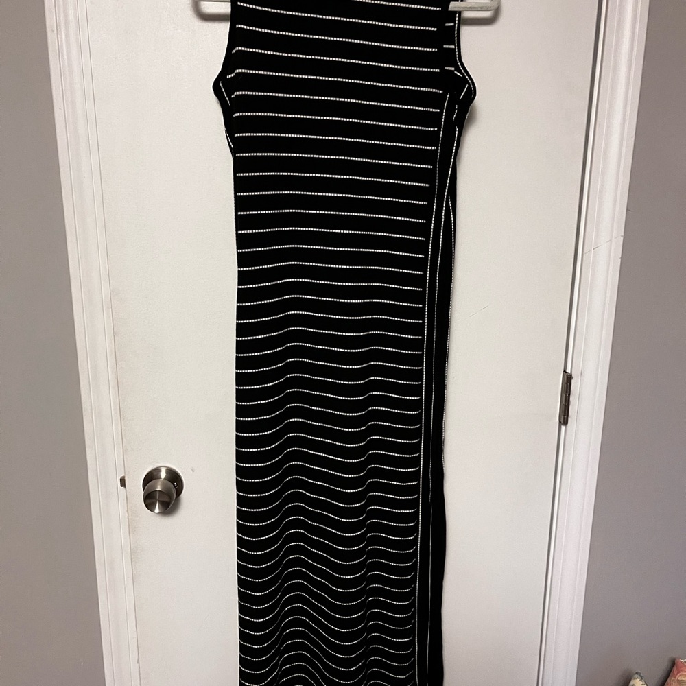 Max Studio Small Maxi Dress Black/White